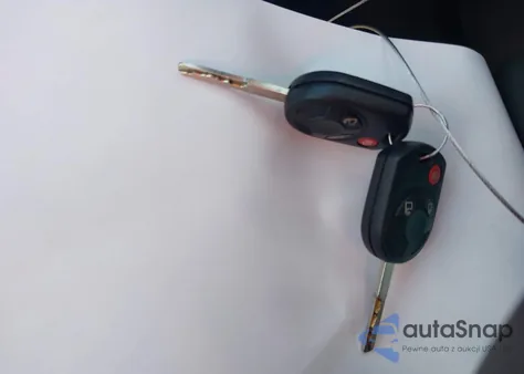 2017 Ford Escape S z USA, uszkodzony, nr VIN 1FMCU0F78HUB05228